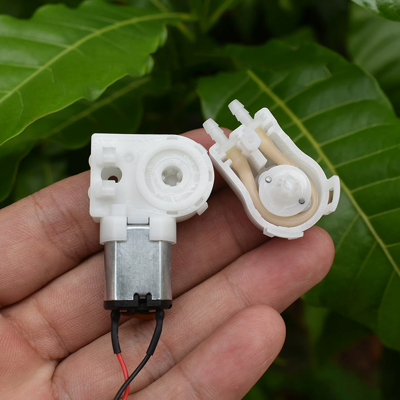 CJLP19-CA12B DC 12V 小流量ペリスタルティ - Mini Peristaltic Pump 12V のレビューと価格